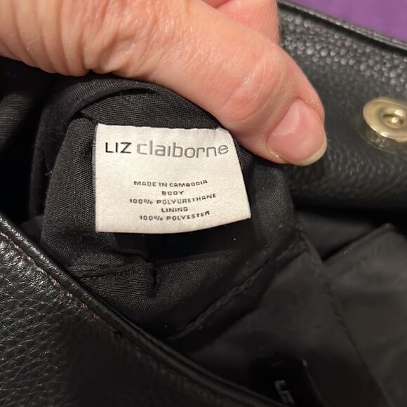Liz Claiborne black handbag with lots of pockets and cute lock accent EUC - Picture 14 of 16